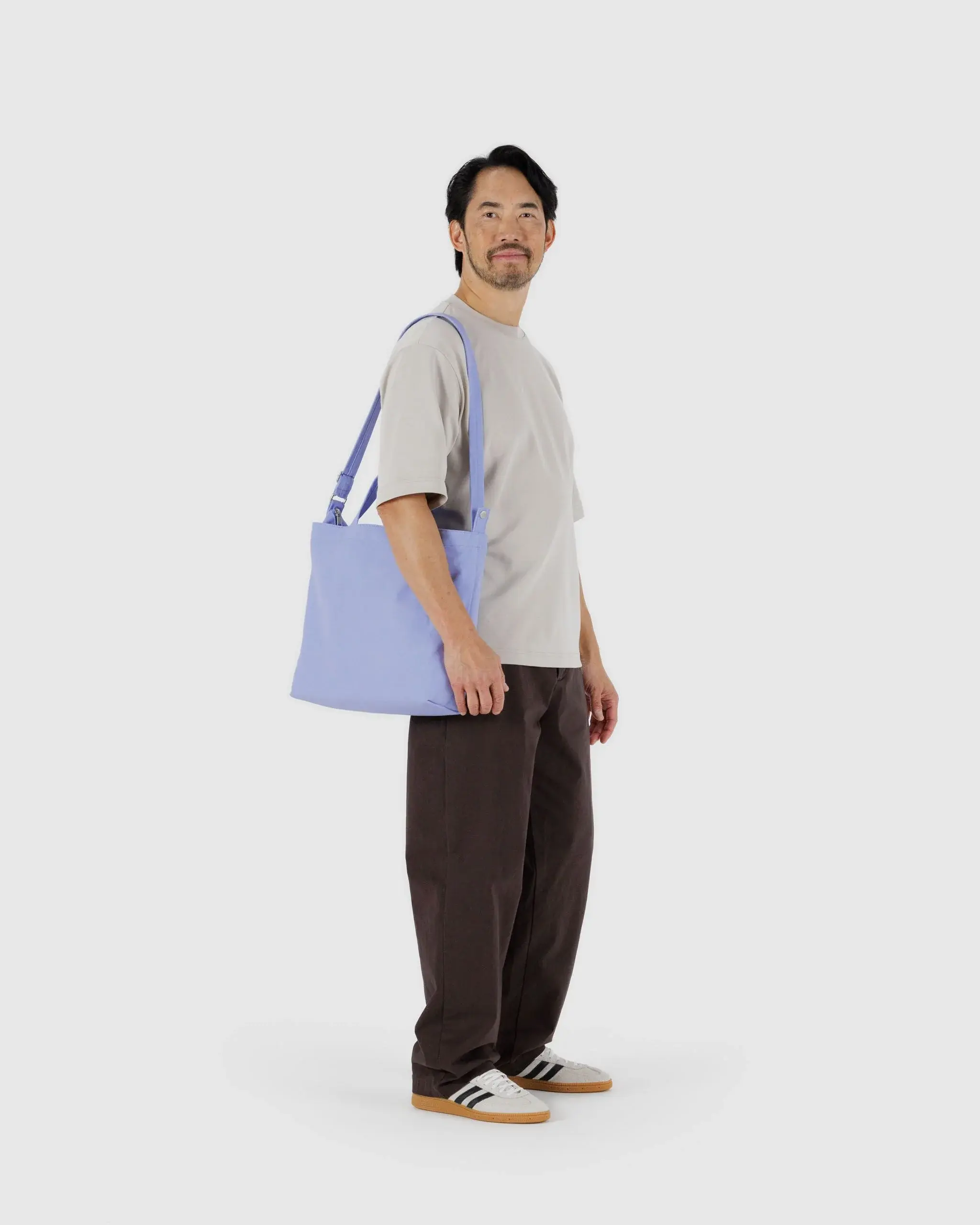 Horizontal Zip Duck Bag image 3