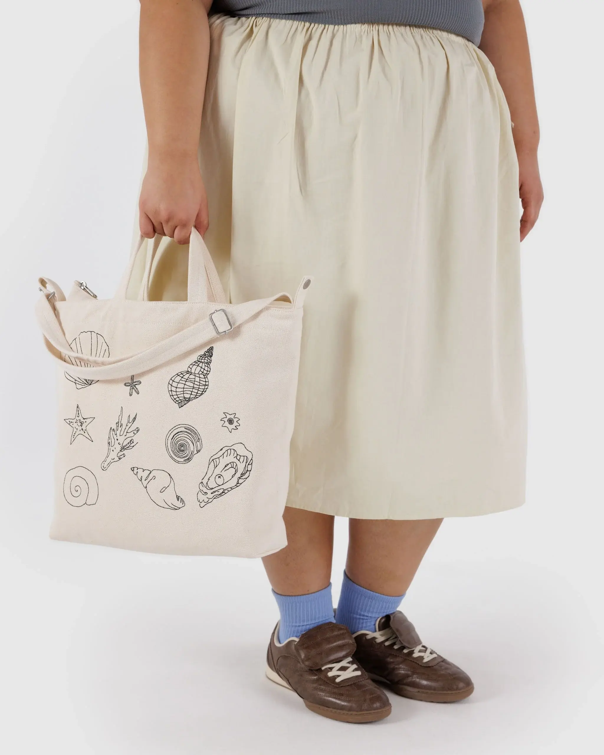 Horizontal Zip Duck Bag image 3